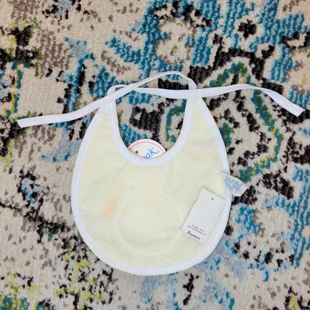 Vintage Yellow Squeaking Bear Infant Bib With Tag, Bear Squeaks So Cute! - Picture 4 of 6